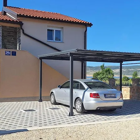 Apartment In Starigrad With Kitchen